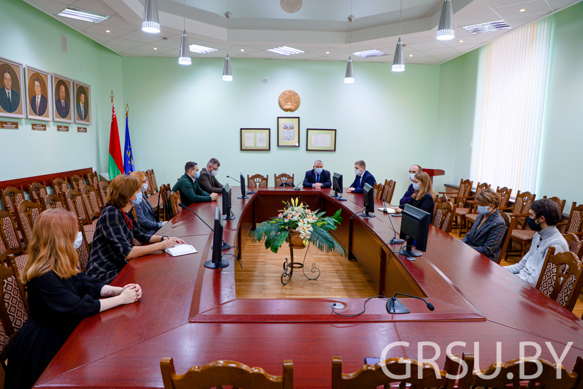 У ГрДУ імя Янкі Купалы адбылася сустрэча кіраўніцтва БІСД з членамі рэктарата і супрацоўнікамі ўніверсітэта (ДАДАДЗЕНА ВІДЭА)