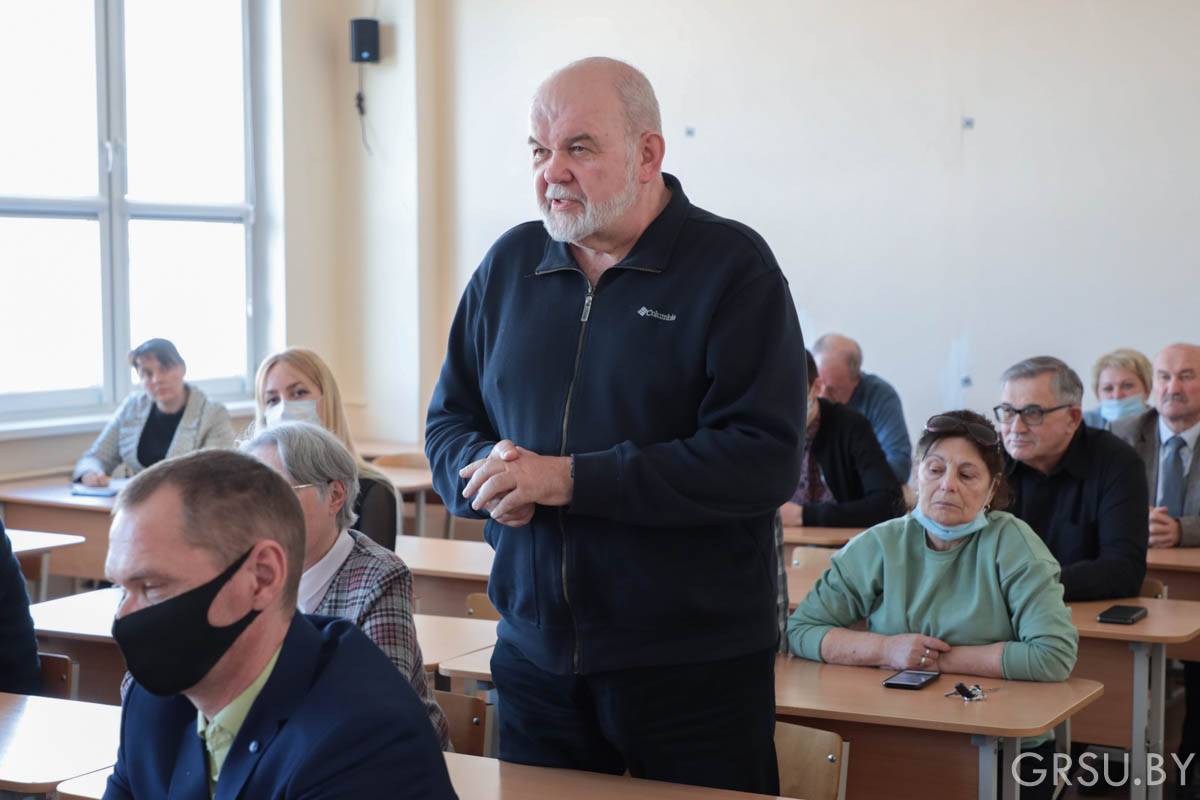 Пытанні павышэння якасці адукацыі былі ўзняты падчас чарговай сустрэчы рэктара ГрДУ імя Янкі Купалы з працоўным калектывам універсітэта