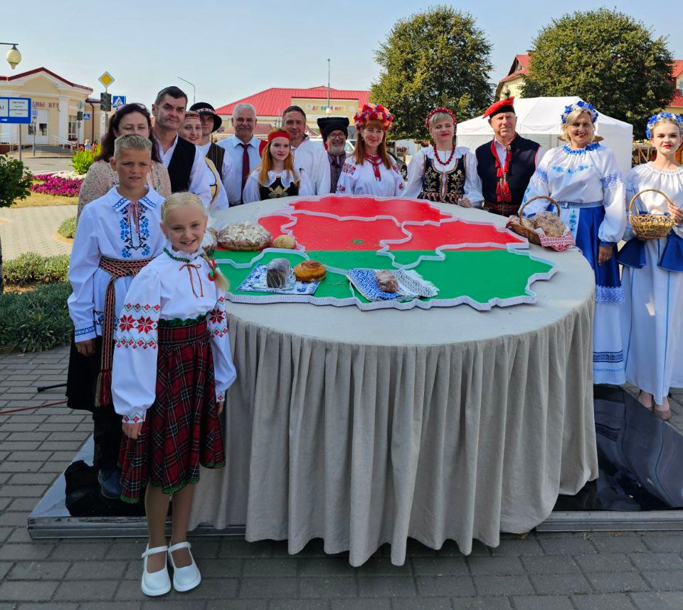 Купалаўцы сталі ўдзельнікамі фестывалю-свята, прысвечанага пякарскаму мастацтву